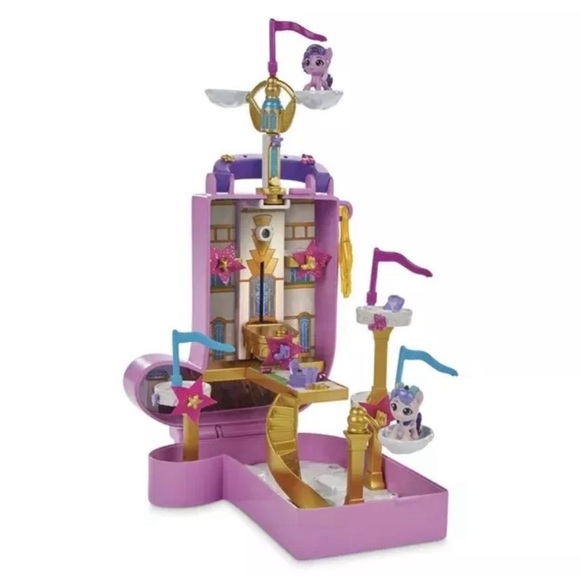 My Little Pony Mini World Magic Creation Zephyr Heights Playset - Picture 10 of 13